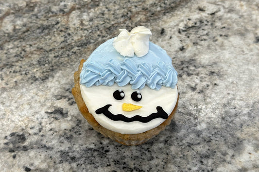 Snowman Pupcakes & Cupcakes~  A great baking / decorating class for kids or adults!   Jan 31, 10am - 12pm   *Nut free class!